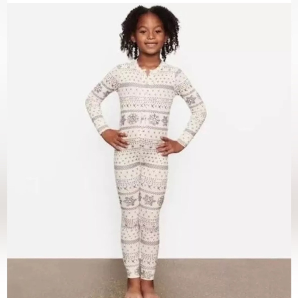 Skims Kids Logo Pointelle Henley Onesie Size 5